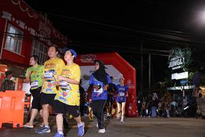 BIB: 1876, 4242
                            <button type="button" onclick="openModal(26227669)" class="btn btn-primary btn-sm float-right btn-popup" data-toggle="modal" data-target=".modal-high-quality">
                        <i class="fas fa-shopping-cart"></i> Add to Cart
                    </button>
                                            <button type="button" onclick="isThisMe(26227669, true)" class="btn btn-success btn-sm float-right btn-popup btn-isme hidden" data-toggle="tooltip" data-placement="bottom" title="นี่คือรูปของคุณใช่ไหม คลิกที่นี่เพื่อเอาเข้าอัลบั้ม">
                        <i class="fas fa-plus"></i> Add to album
                    </button>
                    <button type="button" onclick="isThisMe(26227669, false)" class="btn btn-warning btn-sm float-right btn-popup btn-isnotme hidden">
                        <i class="fas fa-ban"></i> Remove from album
                    </button>